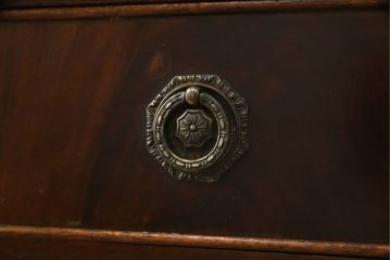 イギリスアンティーク　ウォールナット材　猫脚の優美な曲線デザインが目を惹くデスク(机、ワークデスク、オフィスデスク、在宅用、在宅ワーク、両袖机)(R-065148)