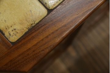 イギリスビンテージ　G-PLAN(ジープラン)　チーク材　タイルトップがお洒落なネストテーブル(サイドテーブル、カフェテーブル、コーヒーテーブル、ローテーブル、北欧、ヴィンテージ)(R-065152)