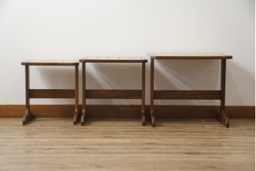 イギリスビンテージ　G-PLAN(ジープラン)　チーク材　タイルトップがお洒落なネストテーブル(サイドテーブル、カフェテーブル、コーヒーテーブル、ローテーブル、北欧、ヴィンテージ)(R-065152)