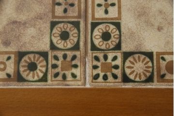 イギリスビンテージ　タイルトップがお洒落なセンターテーブル(ローテーブル、リビングテーブル、ヴィンテージ)(R-065156)