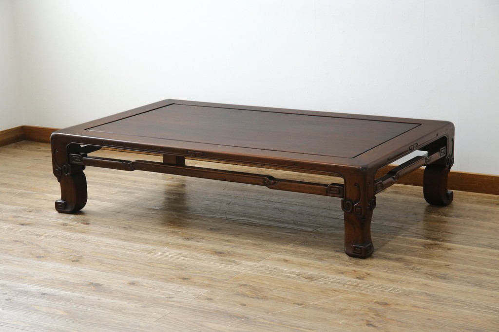 和製アンティーク　上手物!　関塚作　指物高級家具　総花梨(カリン)材　素晴らしい彫刻が目を惹く唐木座卓　(R-065162)