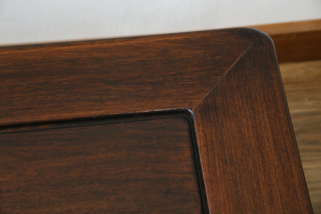 和製アンティーク　上手物!　関塚作　指物高級家具　総花梨(カリン)材　素晴らしい彫刻が目を惹く唐木座卓　(R-065162)