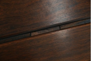 和製アンティーク　上手物!　関塚作　指物高級家具　総花梨(カリン)材　素晴らしい彫刻が目を惹く唐木座卓　(R-065162)