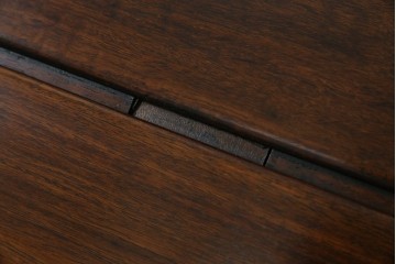 和製アンティーク　上手物!　関塚作　指物高級家具　総花梨(カリン)材　素晴らしい彫刻が目を惹く唐木座卓　(R-065162)