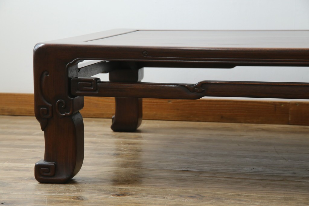 和製アンティーク　上手物!　関塚作　指物高級家具　総花梨(カリン)材　素晴らしい彫刻が目を惹く唐木座卓　(R-065162)