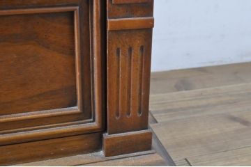 中古　美品　DREXEL HERITAGE(ドレクセルヘリテイジ)　FRANCESCA(フランチェスカ)シリーズ　優雅なデザインのランジェリーチェスト(引き出し、サイドチェスト、ハイチェスト、縦型チェスト)(R-065171)
