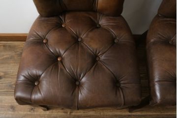 中古　ハロ(HALO)　アスプルンド(ASPLUND)取り扱い　CHESTER CHAIR(チェスターチェア)　重厚感のある佇まいが魅力的なチェア2脚セット(ダイニングチェア、椅子、イス)(R-065174)