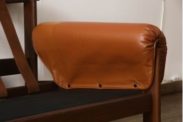 和製ビンテージ　天童木工(Tendo)　BRASILEIRA(ブラジレイラ)　希少!!　ブラジリアンローズウッド　ミッドセンチュリースタイルにおすすめな3人掛けソファ(レザーソファ、本革、3P、トリプルソファ、アームソファ、ヴィンテージ)(R-065179)