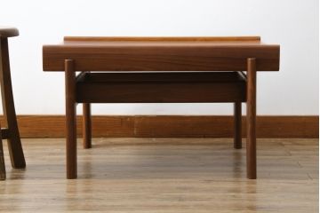ビンテージ　天童木工(Tendo)　希少!!　ブラジリアンローズウッド　優しい木の温もり溢れるセンターテーブル(ローテーブル、カフェテーブル、コーヒーテーブル、リビングテーブル、座卓、ヴィンテージ)(R-065184)