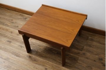ビンテージ　天童木工(Tendo)　希少!!　ブラジリアンローズウッド　優しい木の温もり溢れるセンターテーブル(ローテーブル、カフェテーブル、コーヒーテーブル、リビングテーブル、座卓、ヴィンテージ)(R-065184)