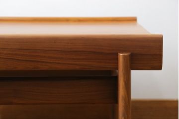 ビンテージ　天童木工(Tendo)　希少!!　ブラジリアンローズウッド　優しい木の温もり溢れるセンターテーブル(ローテーブル、カフェテーブル、コーヒーテーブル、リビングテーブル、座卓、ヴィンテージ)(R-065184)