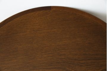 中古　美品　モリシゲ(MORISHIGE/森繁)　コンサート　品のある佇まいが美しい樺材製のラウンドテーブル(丸テーブル、センターテーブル、カフェテーブル、コーヒーテーブル、サイドテーブル、カバ材)(定価約10万2千円)(R-065185)