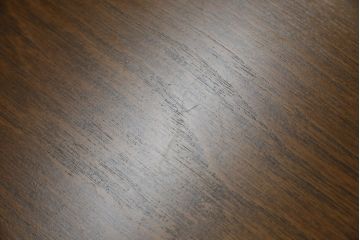 中古　美品　モリシゲ(MORISHIGE/森繁)　コンサート　品のある佇まいが美しい樺材製のラウンドテーブル(丸テーブル、センターテーブル、カフェテーブル、コーヒーテーブル、サイドテーブル、カバ材)(定価約10万2千円)(R-065185)