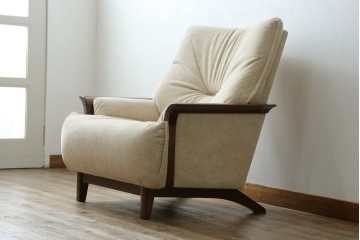 中古　美品!!　モリシゲ(MORISHIGE/森繁)　ブルック　アクアクリーン(MARINA)シリーズ　品の良いモダンデザインが魅力の1人掛けソファ　定価約34万円　(R-065186)