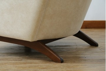 中古　美品!!　モリシゲ(MORISHIGE/森繁)　ブルック　アクアクリーン(MARINA)シリーズ　品の良いモダンデザインが魅力の1人掛けソファ　定価約34万円　(R-065186)