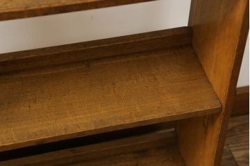 アンティーク家具　古いナラ材の風合いが魅力の楔(クサビ)式本棚(くさび式、ブックシェルフ、オープンシェルフ)(R-065189)