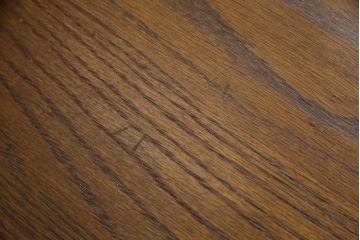 イギリスビンテージ　Old Charm(オールドチャーム)　オーク材　挽き物の脚が目を惹くミニゲートレッグテーブル(バタフライテーブル、サイドテーブル、ローテーブル、カフェテーブル、コーヒーテーブル、ラウンドテーブル、ヴィンテージ)(R-065200)