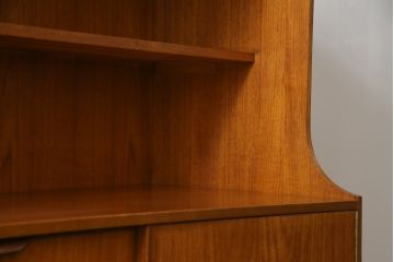 イギリスビンテージ　チーク材　北欧スタイルにおすすめなサイドボード(収納棚、戸棚、飾り棚、サイドキャビネット、ヴィンテージ)(R-065202)
