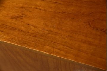 イギリスビンテージ　チーク材　北欧スタイルにおすすめなサイドボード(収納棚、戸棚、飾り棚、サイドキャビネット、ヴィンテージ)(R-065202)