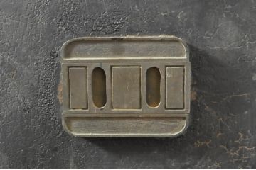 アンティーク建具　超希少!!　激レア!!　豪商の内蔵(うちぐら)で使われていた重厚な両開き扉1対(ドア、1対2枚セット、鉄扉、玄関ドア、蔵戸)(R-065204)