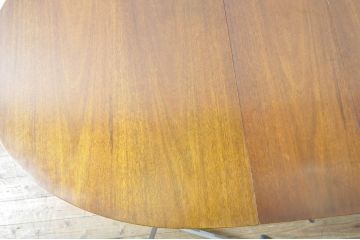 中古　DREXEL HERITAGE(ドレクセルヘリテイジ)　Triune(トライユン)　品のある佇まいが魅力のダイニングテーブル(エクステンションテーブル、食卓、4人掛け、6人掛け、8人掛け)(R-065206)