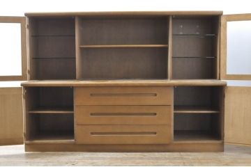 中古　美品　北海道旭川家具　インテリアセンター(カンディハウス)　収納力抜群!!ナチュラルな風合いが魅力のキャビネット(CONDE HOUSE、サイドボード、収納棚、戸棚、飾り棚)(R-065207)