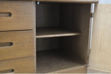 中古　美品　北海道旭川家具　インテリアセンター(カンディハウス)　収納力抜群!!ナチュラルな風合いが魅力のキャビネット(CONDE HOUSE、サイドボード、収納棚、戸棚、飾り棚)(R-065207)
