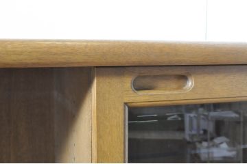 中古　美品　北海道旭川家具　インテリアセンター(カンディハウス)　収納力抜群!!ナチュラルな風合いが魅力のキャビネット(CONDE HOUSE、サイドボード、収納棚、戸棚、飾り棚)(R-065207)