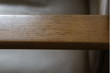 中古　CONDE HOUSE(カンディハウス)　BOLS(ボルス)　ナラ材　本革(レザー)　落ち着いた寛ぎの空間づくりにおすすめなアームチェア(ダイニングチェア、椅子、イス)(定価約14万円)(R-065213)