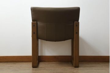 中古　CONDE HOUSE(カンディハウス)　BOLS(ボルス)　ナラ材　本革(レザー)　落ち着いた寛ぎの空間づくりにおすすめなアームチェア(ダイニングチェア、椅子、イス)(定価約14万円)(R-065213)