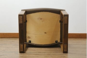 中古　CONDE HOUSE(カンディハウス)　BOLS(ボルス)　ナラ材　本革(レザー)　落ち着いた寛ぎの空間づくりにおすすめなアームチェア(ダイニングチェア、椅子、イス)(定価約14万円)(R-065213)