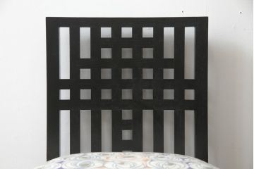 中古　美品　大変希少な絶版品　Cassina(カッシーナ)　CHARLES RENNIE MACKINTOSH(チャールズ・レニー・マッキントッシュ)　308 NITSHILL(ニッツヒル) ダイニングチェア2脚セット(椅子、イス)(R-065214)