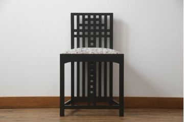 中古　美品　大変希少な絶版品　Cassina(カッシーナ)　CHARLES RENNIE MACKINTOSH(チャールズ・レニー・マッキントッシュ)　308 NITSHILL(ニッツヒル) ダイニングチェア(椅子、イス)(R-065215)