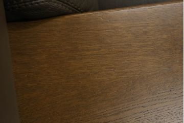 中古　CONDE HOUSE(カンディハウス)　BOLS(ボルス)　ナラ材　本革(レザー)　大人っぽい落ち着きのある空間づくりが叶う2人掛けソファ(アームソファ、2P)(定価約68万円)(R-065216)
