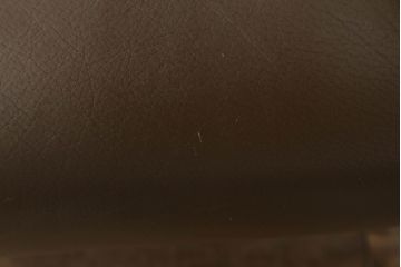 中古　CONDE HOUSE(カンディハウス)　BOLS(ボルス)　ナラ材　本革(レザー)　大人っぽい落ち着きのある空間づくりが叶う2人掛けソファ(アームソファ、2P)(定価約68万円)(R-065216)