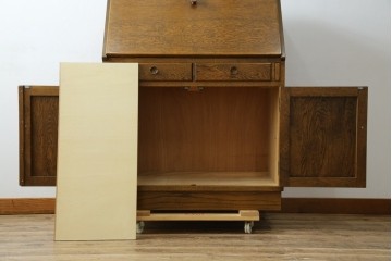 和製ヴィンテージ　北海道旭川家具　職人手造り　ナチュラルな風合いが魅力のライティングビューロー　(R-065218)