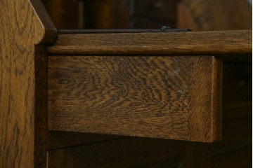 和製ヴィンテージ　北海道旭川家具　職人手造り　ナチュラルな風合いが魅力のライティングビューロー　(R-065218)