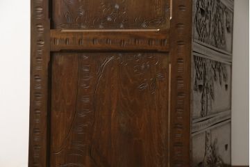 中古　軽井沢彫り　満開の桜の彫刻が見事なチェスト(引き出し、衣装たんす、収納箪笥)(R-065220)