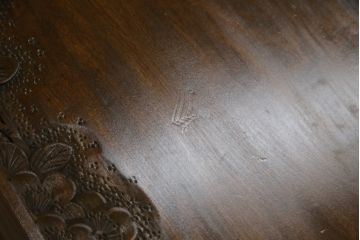 中古　軽井沢彫り　満開の桜の彫刻が見事なチェスト(引き出し、衣装たんす、収納箪笥)(R-065220)
