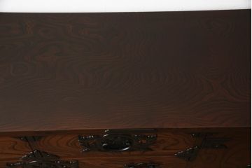 中古　美品　岩谷堂箪笥(菊幸)　存在感のある金具が目を惹くサイドボード(サイドチェスト、引き出し、タンス、衣装箪笥、収納箪笥)(R-065223)