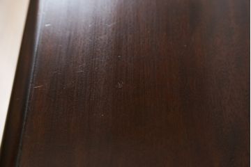 中古　美品　松本民芸家具　シックな佇まいが和洋折衷の空間に取り入れやすいC-?U型サイドボード(収納棚、戸棚、サイドキャビネット、飾り棚)(定価約60万5千円)(R-065224)