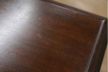 中古　美品　松本民芸家具　シックな佇まいが和洋折衷の空間に取り入れやすいC-?U型サイドボード(収納棚、戸棚、サイドキャビネット、飾り棚)(定価約60万5千円)(R-065224)