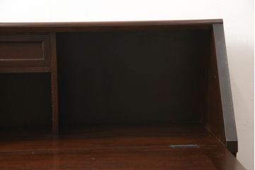 中古　松本民芸家具　直線的なデザインがすっきりとして上品な高山式座ビューロー(ライティングビューロー、ワークデスク、簿記机)(定価約30万8千円)(R-065226)