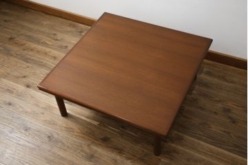 デンマークビンテージ　チーク材　無駄のないシンプルなデザインが魅力のエクステンションローテーブル(エクステンションテーブル、センターテーブル、座卓、北欧、ヴィンテージ)(R-065234)