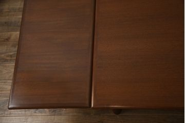 デンマークビンテージ　チーク材　無駄のないシンプルなデザインが魅力のエクステンションローテーブル(エクステンションテーブル、センターテーブル、座卓、北欧、ヴィンテージ)(R-065234)