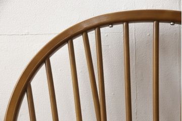 中古　美品　アーコール(ERCOL)　ほっと心が落ち着くような癒しカラーが魅力の1人掛けソファ(ウインザーチェア、アーコールチェア、イージーチェア、ラウンジチェア、ボウバック、ウィンザーチェア、アームチェア、1P)(R-065235)