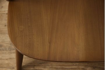 中古　美品　アーコール(ERCOL)　ほっと心が落ち着くような癒しカラーが魅力の1人掛けソファ(ウインザーチェア、アーコールチェア、イージーチェア、ラウンジチェア、ボウバック、ウィンザーチェア、アームチェア、1P)(R-065235)