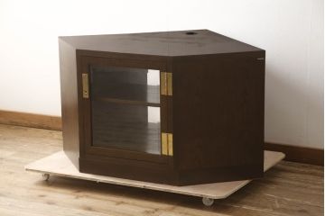 中古　カリモク(karimoku)　domani(ドマーニ)　Morganton(モーガントン)　洗練された佇まいが魅力のコーナーテレビ台(サイドボード、リビングボード、収納棚、戸棚、テレビボード)(定価約25万円)(R-065236)