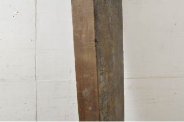 DIYなどにおすすめ!!使い込まれた風合いが魅力的な重厚な古材(テーブル、展示台、陳列台、作業台、天板、材料、資材)(R-065242)