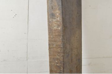 DIYなどにおすすめ!!使い込まれた風合いが魅力的な重厚な古材(テーブル、展示台、陳列台、作業台、天板、材料、資材)(R-065242)